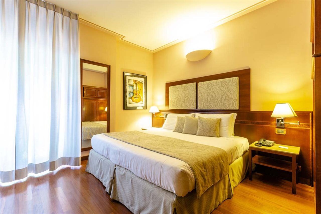 Hotel Ilaria Лукка Екстер'єр фото